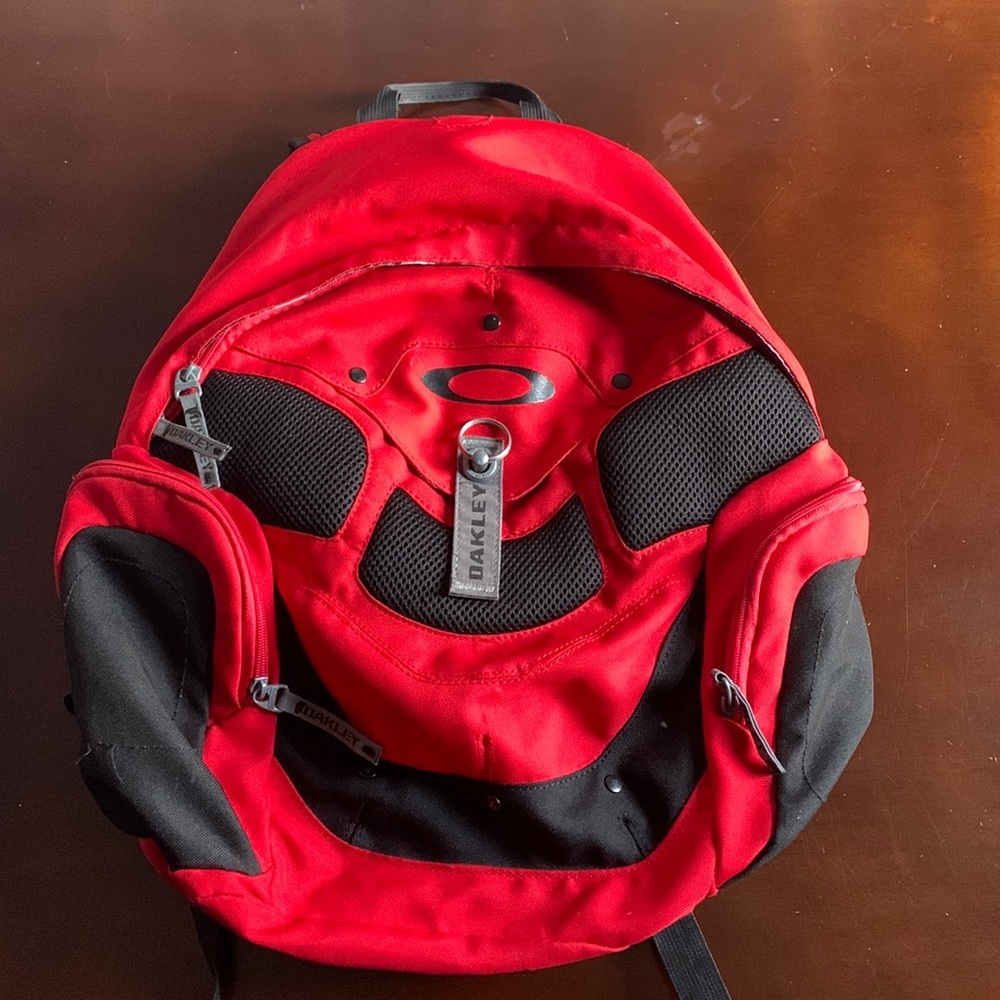 Oakley back pack